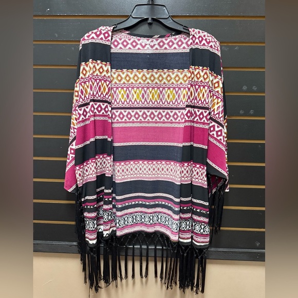 Wrangler Patterned Fringe duster shawl - Picture 1 of 3